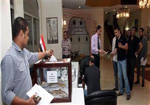 توافدوا منذ السابعة صباحًا.. المصريون يدلون بأصواتهم في الاستفتاء بدبي