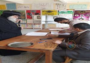 بالصور.. مطران كنيسة الإسماعيلية يدلي بصوته في التعديلات الدستورية