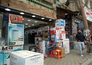 تجار شارع عبد العزيز يشكون ركود الأجهزة المنزلية رغم الزيادة المرتقبة 