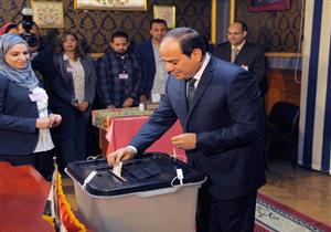  السيسي أول المصوتين في استفتاء تعديلات الدستور بمدرسة مصطفى عميرة
