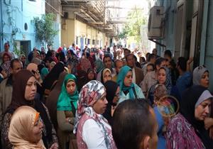 "قطاع الأعمال": إقبال كثيف لعمال الشركات التابعة على استفتاء تعديلات الدستور (صور)