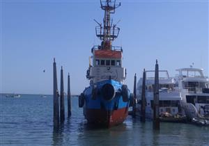 بعد وصول القاطرة الأولى .. "تحيا مصر 2" تبحر إلى السويس بعد اختبارها