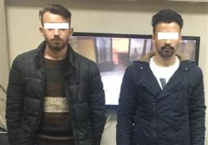 ضبط شخصين لاتهامهما بالنصب على المواطنين بمواقع التسوق الالكتروني