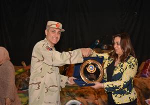 تكريم أسر الشهداء ومصابى العمليات الحربية بدمياط (صور)