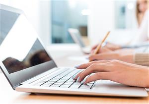 نمو الوظائف في القطاع الخاص الأمريكي بأقل من التوقعات