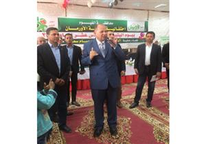 صور| محافظ الفيوم يشارك في احتفالية يوم اليتيم.. ويُكرم "حفظة القرآن" 