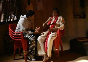 "ليس فقط ابني".. أميتاب باتشان يكشف عن علاقته بنجله