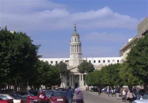 ​"معنوياته مرتفعة".. عميدة قصر العيني تكشف تطورات حالة الطبيب محمد صلاح