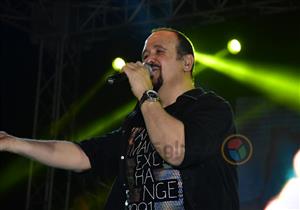 هشام عباس يطرح "شاري بالغالي"