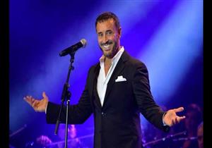 كاظم الساهر يؤجل حفله بسبب خسوف القمر