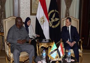 وزير الداخلية يستقبل نظيره التنزاني لتطوير التعاون الأمني