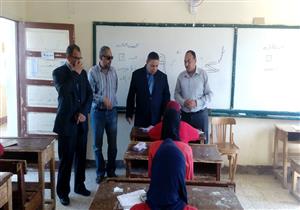 صور| بسبب "الزائدة".. لجنة خاصة لطالبتين بالإعدادية داخل مستشفى في الوادي الجديد