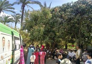 بالصور| توقيع الكشف على 3200 حالة في قافلة طبية شاملة بدمياط