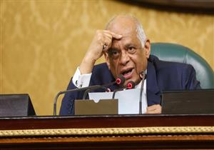 عبدالعال يطالب الحكومة بتوجيه محافظ البحر الأحمر للتواصل مع النواب