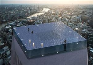 على قمة هذا البرج يوجد أعلى مسبح في العالم