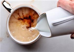 الشاي باللبن يصيب فتاة بالإمساك المزمن 5 أيام.. ما السبب؟