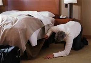 "استخبى في الدولاب".. سقوط المرأة اللعوب وعشيقها في غرفة النوم