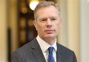 السفير البريطاني في طهران ينفي استدعاء الخارجية الإيرانية له 