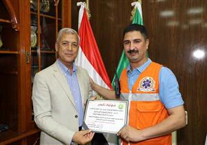 صور.. تقديرا لدورهم.. محافظ المنوفية يكرم العاملين في مرفق الاسعاف