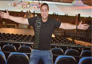  فيديو| حكيم يحمل علم المغرب: "عقبال الأدوار الجاية"