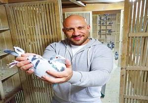 أحمد مكي ينشر فيديو لحمام "البهلوان": "سبحان المبدع" 