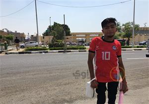 برسالة لـ"مو صلاح".. خطة "فرحات" لدخول الاستاد "من غير تذكرة"