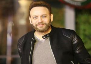 مصطفى قمر من الإسماعيلية للجمهور: "املوا الاستادات"