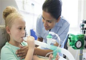 «الغذاء والدواء» توافق على علاج جديد للأطفال المصابين بالتليف الكيسي