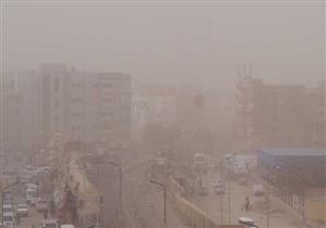 صور.. عاصفة ترابية تضرب محافظة أسوان
