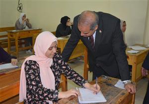 رئيس جامعة الأزهر يتفقد امتحانات الشهادة الثانوية بمعهد فتيات المنطقة السادسة