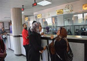 صور- نائب محافظ الوادي الجديد تشيد بالعاملين في مركز الخارجة التكنولوجي