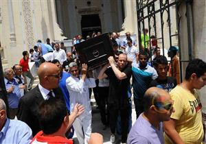 بالصور| نجوم الفن يغيبون عن جنازة يوسف شريف رزق الله