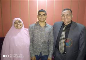 بالصور.. الثالث مكرر علمي رياضة: "الفرحة عمت بلدي كلها"