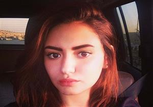 أول ظهور لـ "ابنة" أمل رزق بعد تعرضها لحادث سير