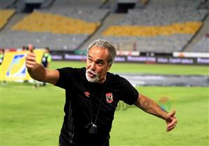 مدرب الأهلي السابق يتولى قيادة منتخب تشيلي