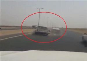 ليس مشهدًا من "السرعة والغضب".. ضبط سائق بالسعودية بعد حادث مروع (فيديو)