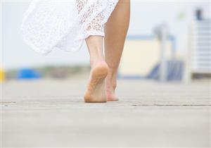 لا تمش حافيا.. لهذه الأسباب