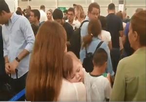 بسبب رضيعتها.. غضب عارم من نانسي عجرم ضد مسؤولي مطار لبنان