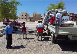 برعاية الهلال الأحمر واليونيسف.. توزيع مستلزمات مدرسية على طلاب رأس سدر