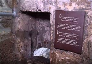 "يتكون من غرفتين داخل مغارة".. تعرف على قصة قبر اليعازر في القدس