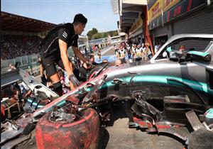 هاميلتون يتعرض لحادث في التجربة الحرة الأخيرة لسباق فورمولا-1 البلجيكي