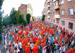 ألاف الهولنديين يبدأون احتفالات الذكرى الخامسة والسبعين للتحرر من النازي 