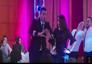 "هتجوز تاني لو طلعتي".. الليثي وبوسي يغنيان في "أنت حبيبي وبس"