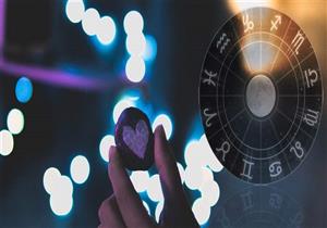 أبراج محظوظة من ظهور القمر الأزرق.. خبير يفجر مفاجأة 