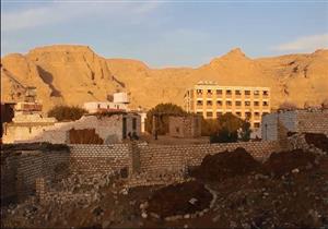 أهالي شرق النيل بالمنيا يستغيثون: مدارس أطفالنا وسط الجبال.. والمحافظة ترد