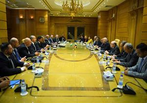 وزير الإنتاج الحربي يبحث التعاون مع رئيس الهيئة المجرية لدعم الصادرات