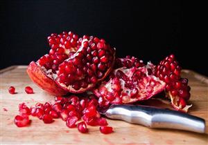 لن تصدق النتيجة.. كيف يؤثر تناول قشر الرمان على الحماية من قرحة المعدة والتهابتها؟