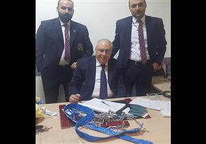 "ربطها على ساقه".. إحباط تهريب مخدرات مع راكب بمطار القاهرة