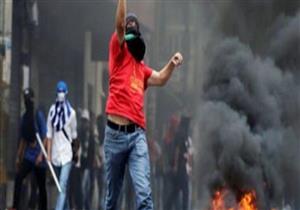 محتجون يضرمون النار في مبان مع تجدد الاضطرابات بمقاطعة بابوا الإندونيسية