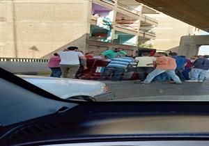 زحام مروري أعلى محور صفط اللبن إثر انقلاب "سوزوكي فان"